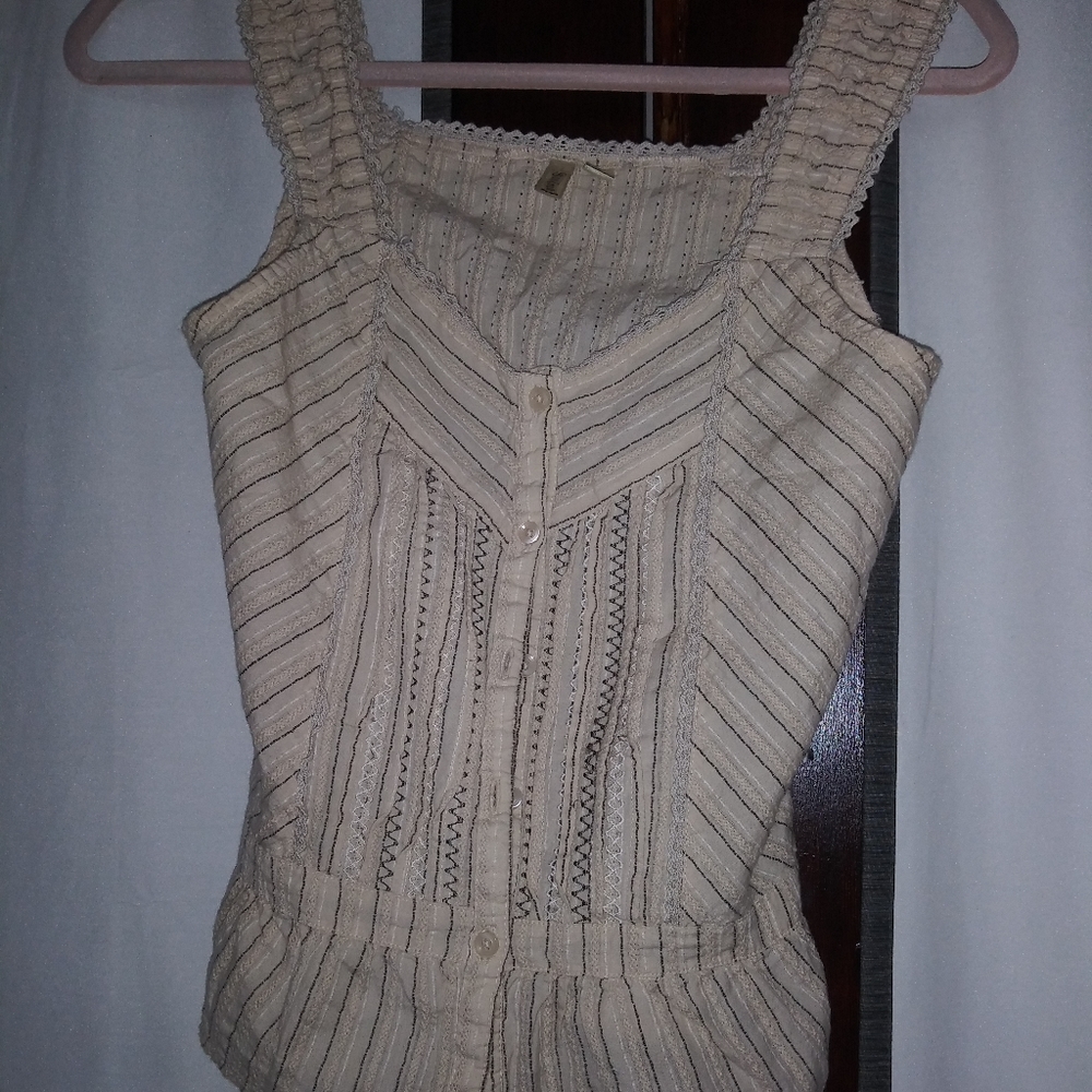 eyelet trim tank